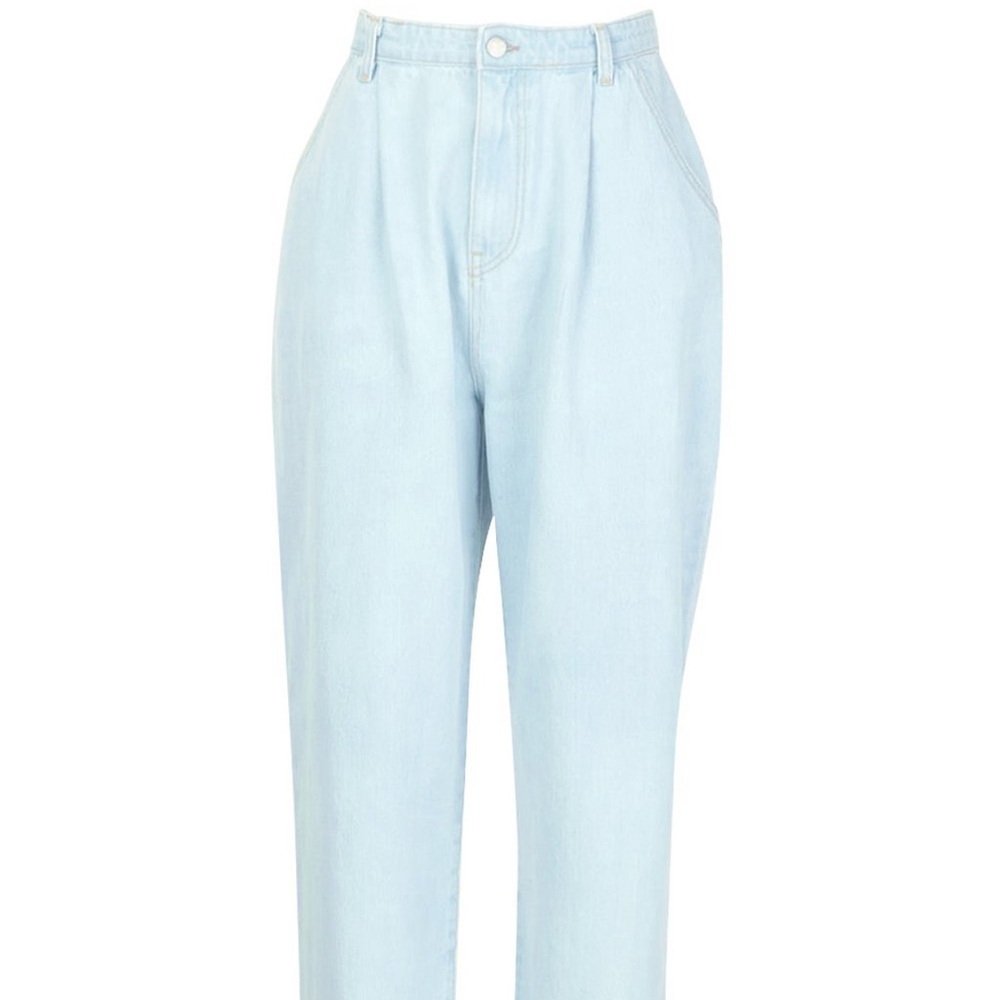Boohoo denim in a US size, 10 Tall